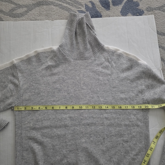 REISS Alexıs Gray Women's Turtleneck Sweater Size XS. - Picture 8 of 11